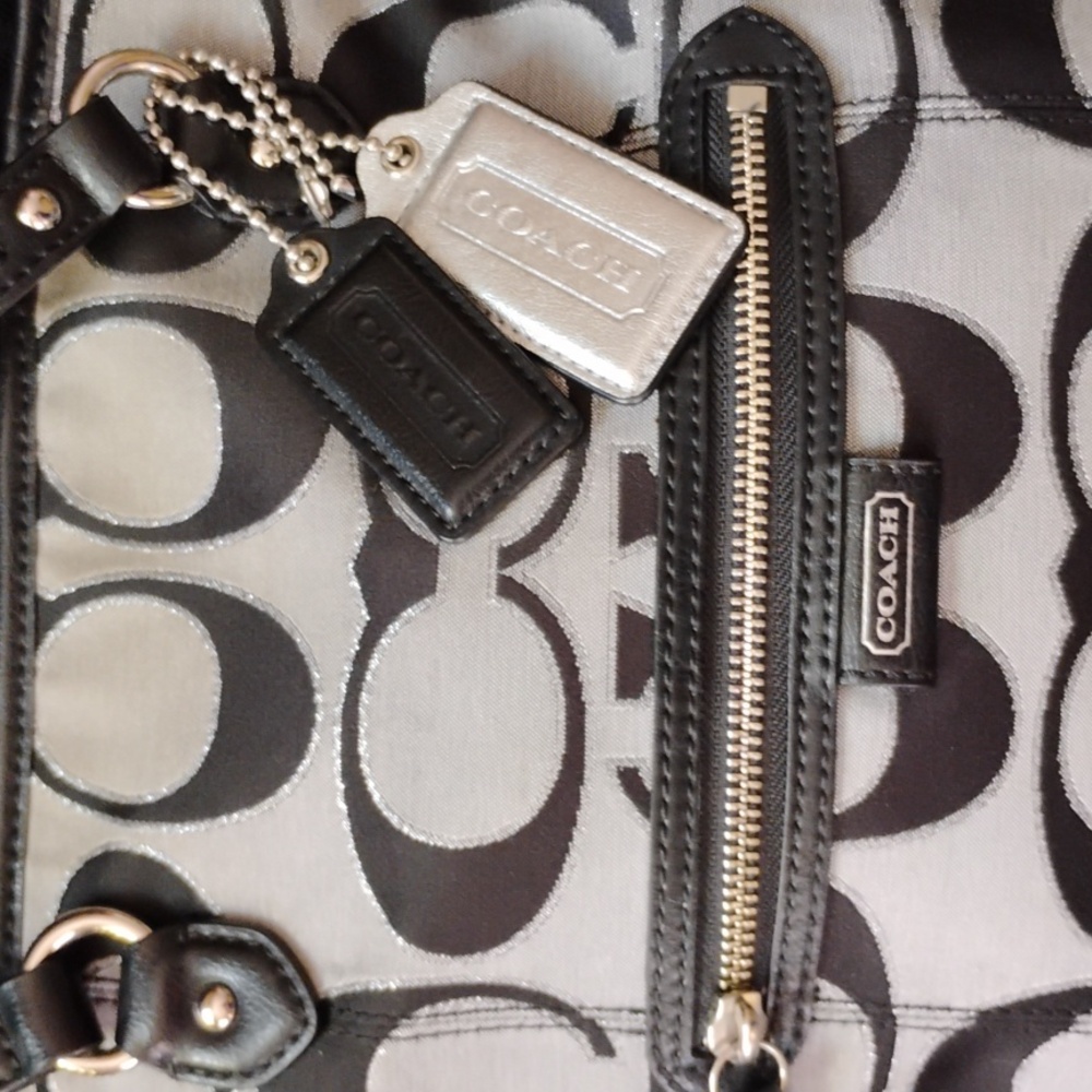 Coach F23940 Gray & Black | Like new - Picture 2 of 8